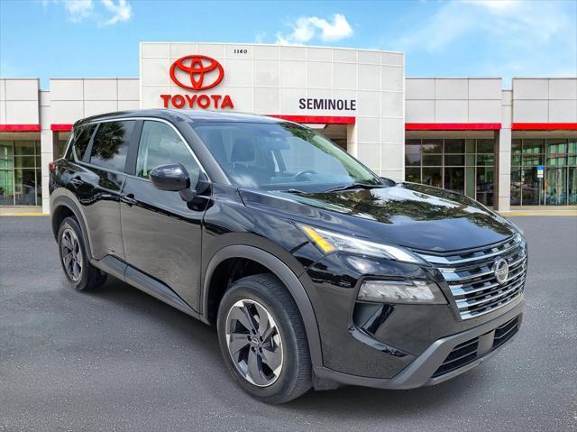 Photo of 2024 Super Black Nissan Rogue
