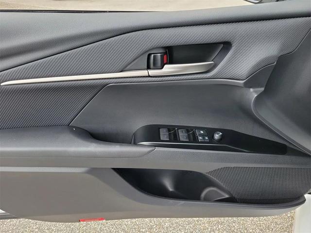 Photo of 2025 Ice Cap Toyota Camry