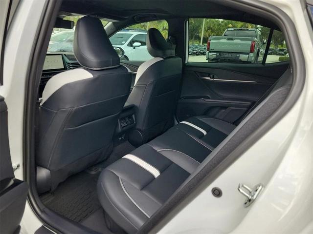 Photo of 2025 Ice Cap Toyota Camry
