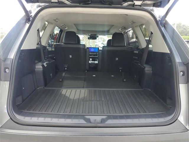 Photo of 2025 Heavy Metal Toyota Grand Highlander