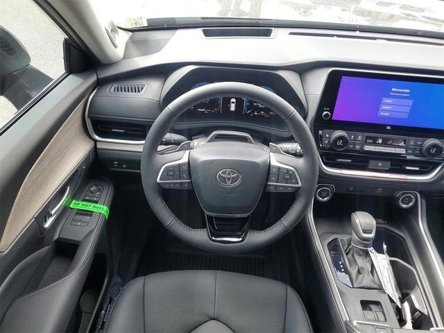 Photo of 2025 Heavy Metal Toyota Grand Highlander
