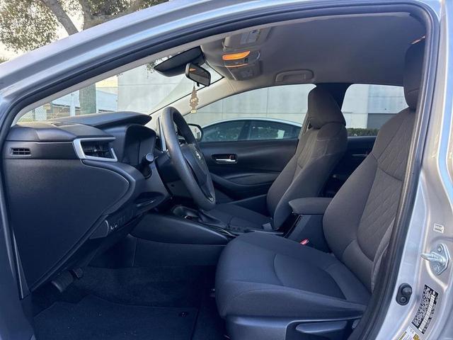 Photo of 2020 Classic Silver Metallic Toyota Corolla