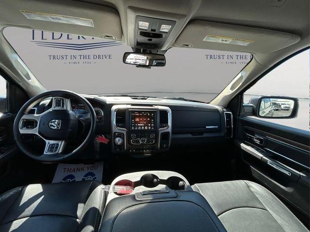 Photo of 2017 Brilliant Black Crystal Pearlcoat RAM 1500