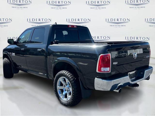 Photo of 2017 Brilliant Black Crystal Pearlcoat RAM 1500