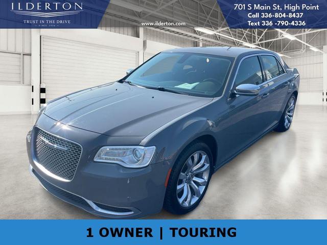 2019 Chrysler 300