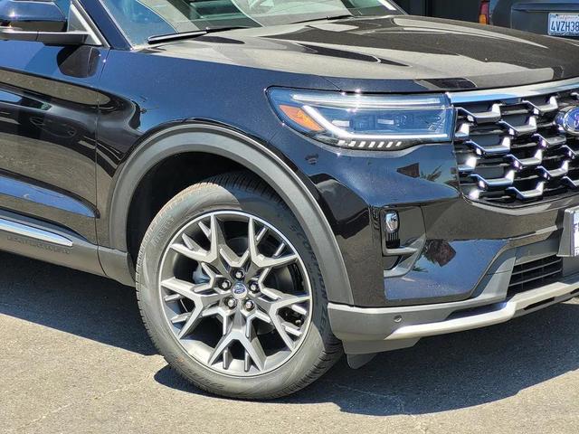 Photo of 2025 Agate Black Ford Explorer
