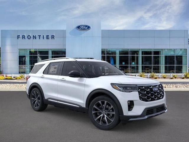 Photo of 2025 Star White Metallic Tri-Coat Ford Explorer