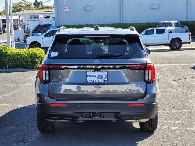 Photo of 2025 Carbonized Gray Metallic Ford Explorer