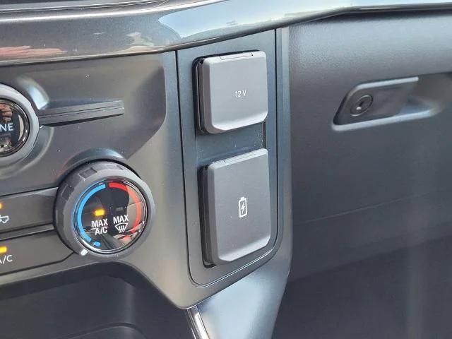 Photo of 2025 Oxford White Ford F-150