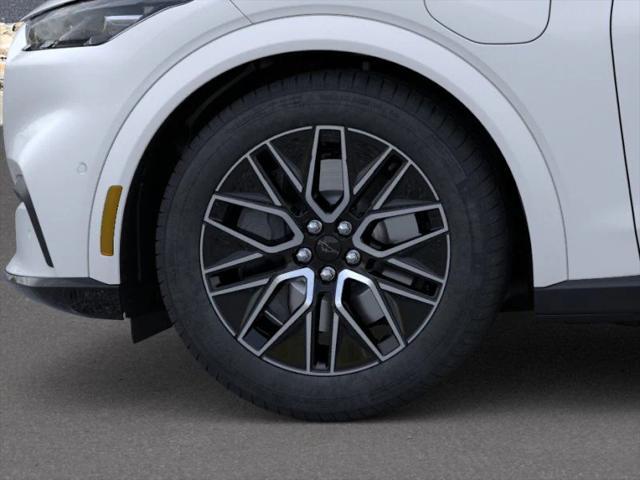 Photo of 2025 Star White Tri-Coat Ford Mustang Mach-E