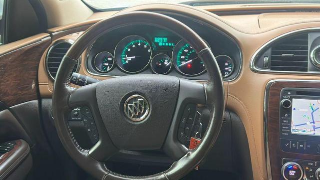 Photo of 2017 White Frost Tricoat Buick Enclave