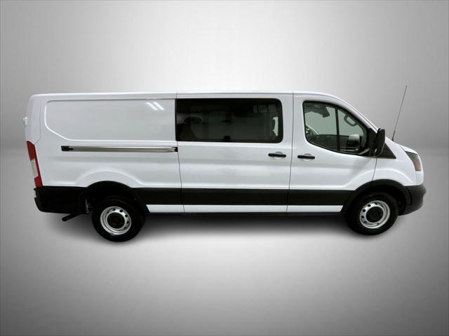 Photo of 2023 Oxford White Ford Transit-350