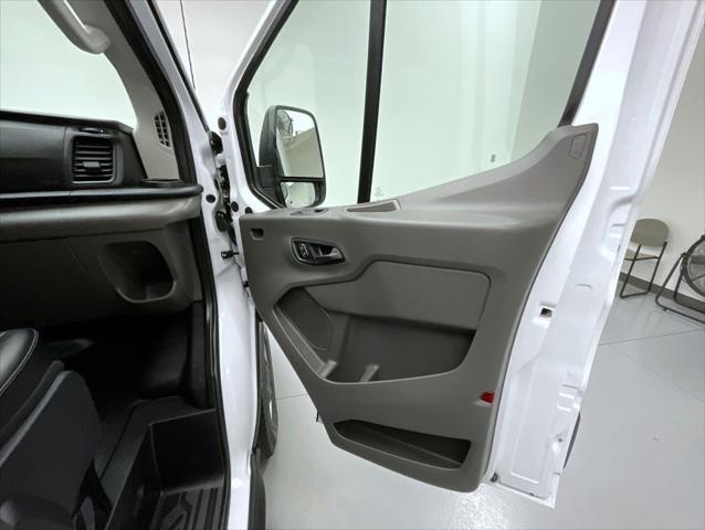 Photo of 2023 Oxford White Ford Transit-350