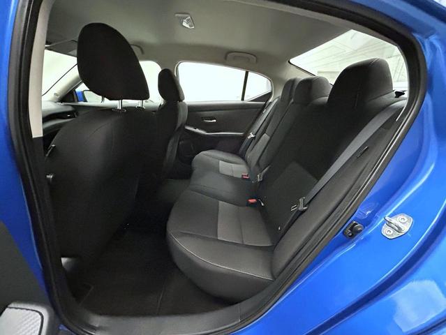 Photo of 2022 Electric Blue Metallic Nissan Sentra