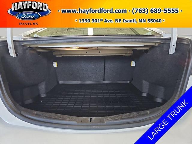 Photo of 2016 Oxford White Ford Fusion