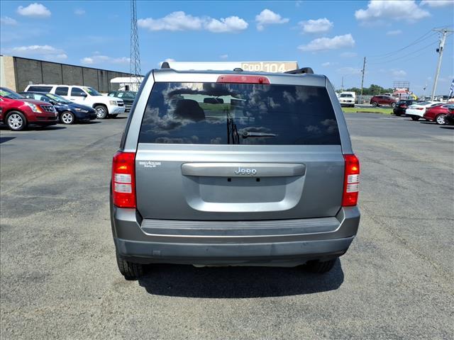 Photo of 2012 Black Clearcoat Jeep Patriot