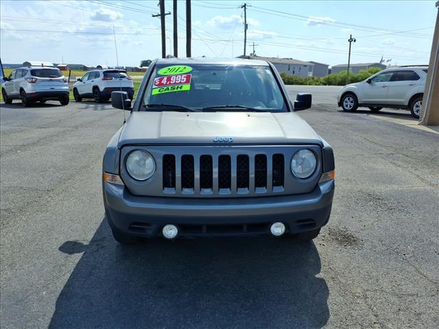 Photo of 2012 Black Clearcoat Jeep Patriot