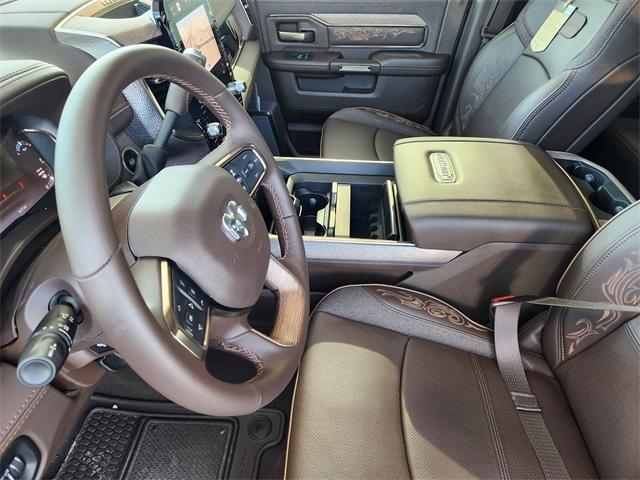 Photo of 2025 Granite Crystal Clearcoat Metallic RAM 3500