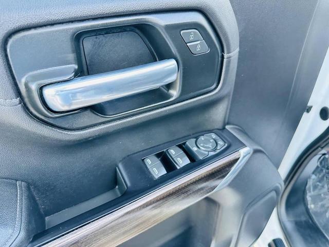 Photo of 2020 White Chevrolet Silverado 1500
