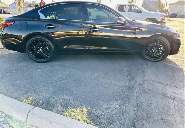 Photo of 2018 Black INFINITI Q50