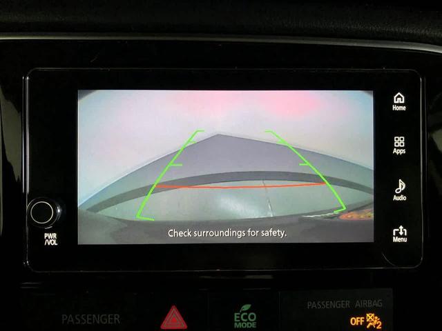 Photo of 2017 Labrador Black Pearl Mitsubishi Outlander
