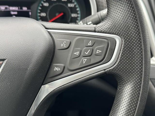Photo of 2022 Silver Ice Metallic Chevrolet Malibu