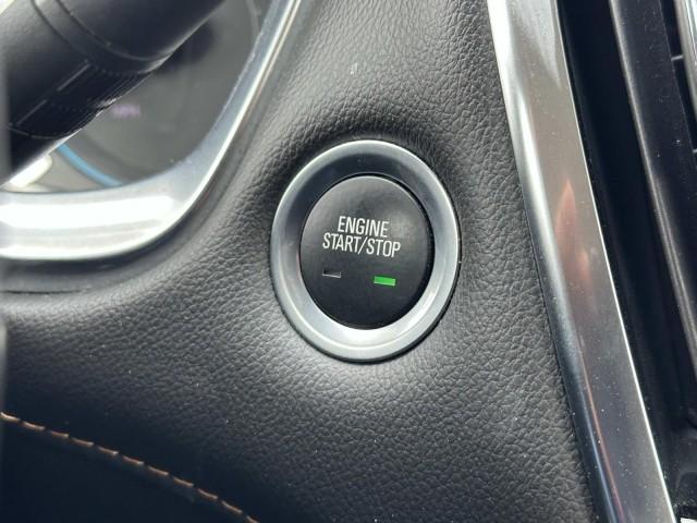 Photo of 2020 Summit White Chevrolet Traverse