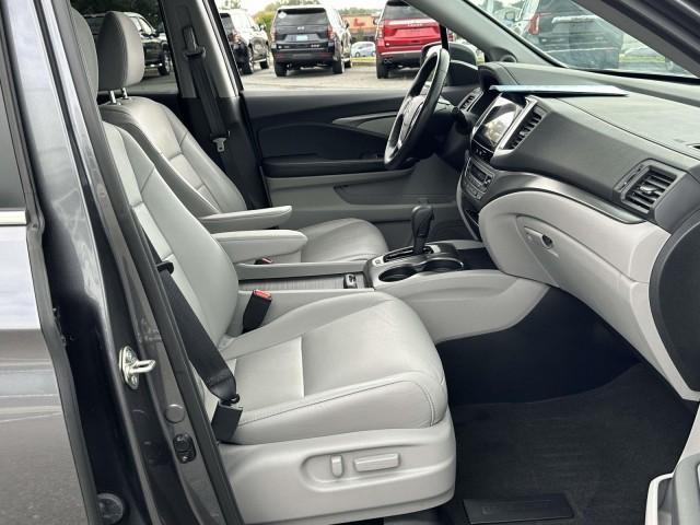 Photo of 2017 Modern Steel Metallic Honda Pilot