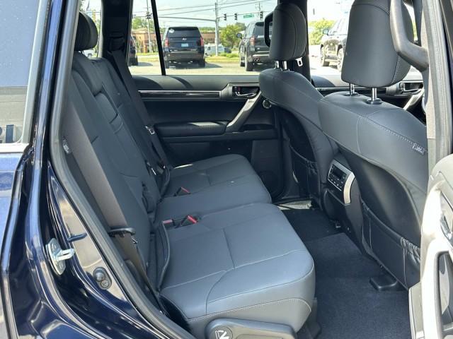 Photo of 2023 Nightfall Mica Lexus GX 460