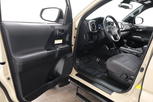 Photo of 2019 Quicksand Toyota Tacoma