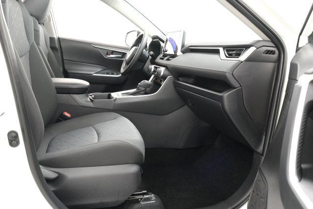 Photo of 2025 Ice Cap Toyota RAV4