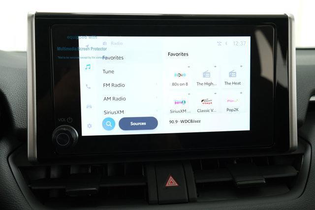 Photo of 2025 Ice Cap Toyota RAV4