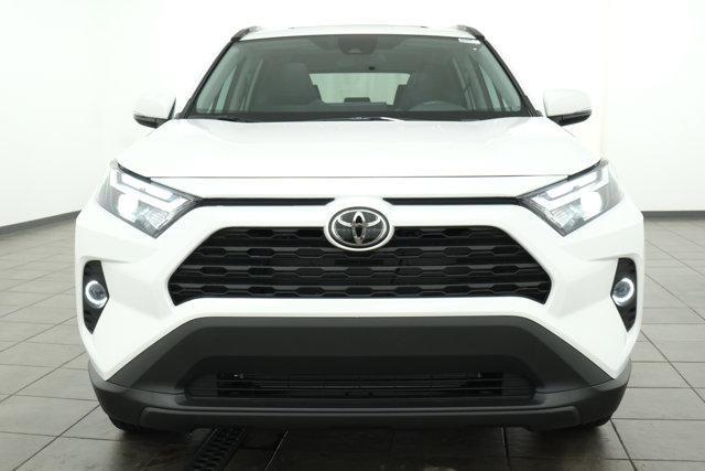 Photo of 2025 Ice Cap Toyota RAV4