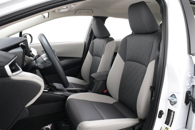 Photo of 2025 Wind Chill Pearl Toyota Corolla