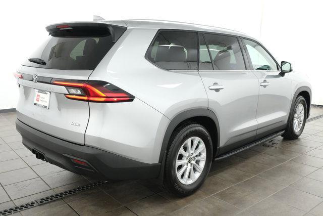 Photo of 2025 Celestial Silver Metallic Toyota Grand Highlander