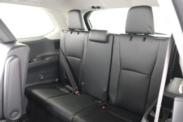 Photo of 2025 Celestial Silver Metallic Toyota Grand Highlander
