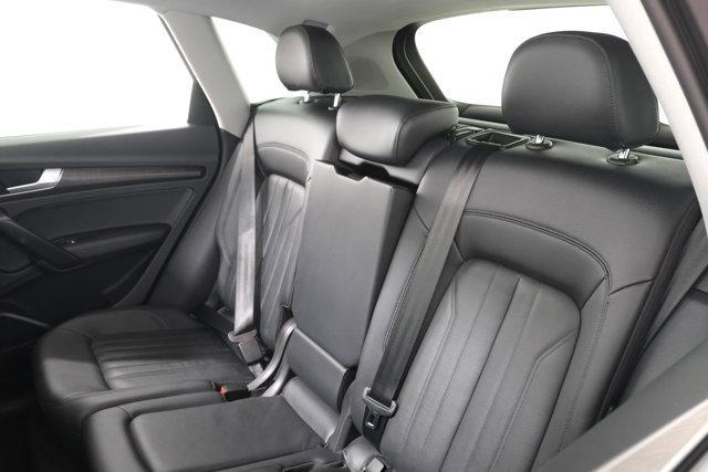 Photo of 2018 Silver Metallic Audi Q5