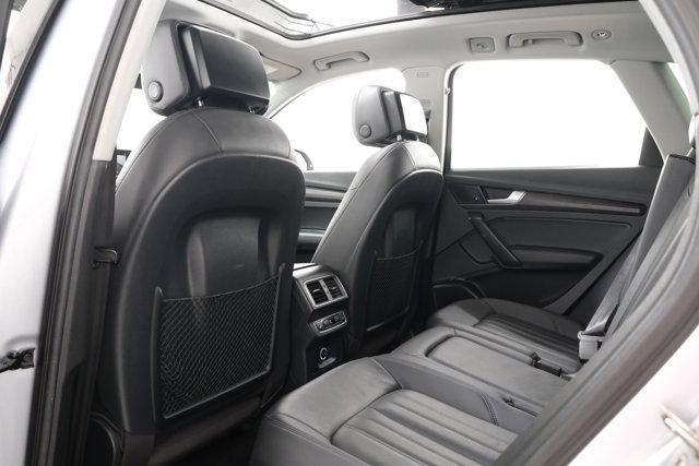 Photo of 2018 Silver Metallic Audi Q5