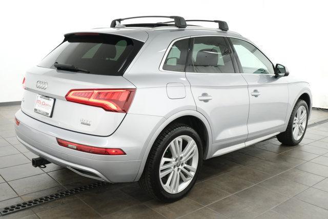 Photo of 2018 Silver Metallic Audi Q5