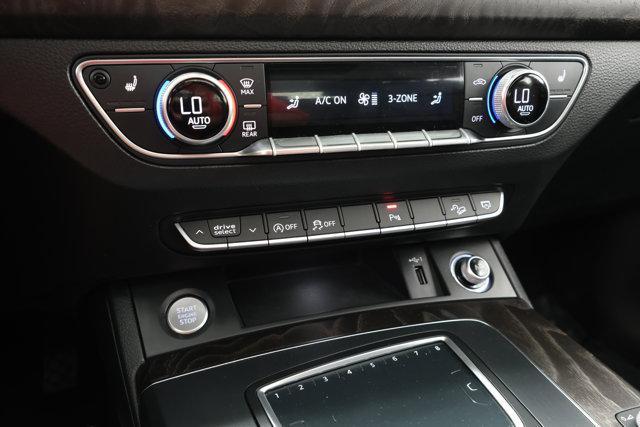 Photo of 2018 Silver Metallic Audi Q5