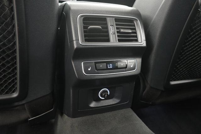 Photo of 2018 Silver Metallic Audi Q5