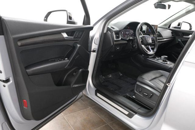 Photo of 2018 Silver Metallic Audi Q5