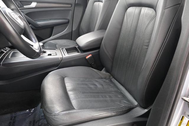 Photo of 2018 Silver Metallic Audi Q5