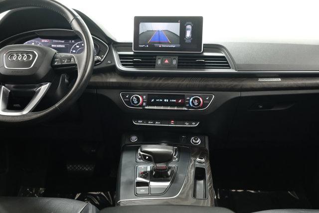 Photo of 2018 Silver Metallic Audi Q5