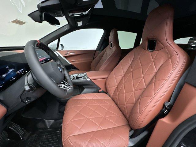Photo of 2025 Mineral White Metallic BMW iX