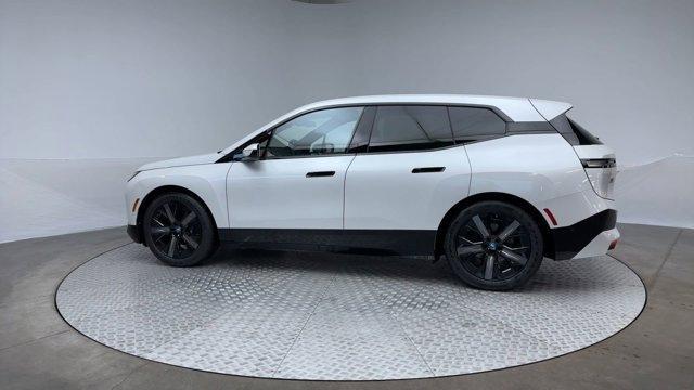 Photo of 2025 Mineral White Metallic BMW iX