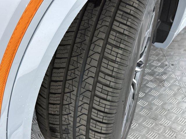 Photo of 2026 Gray Metallic BMW X5 PHEV