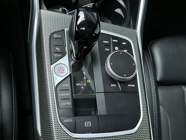 Photo of 2022 Black Sapphire Metallic BMW 330