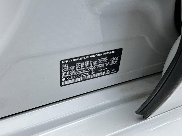 Photo of 2025 Mineral White Metallic BMW X5