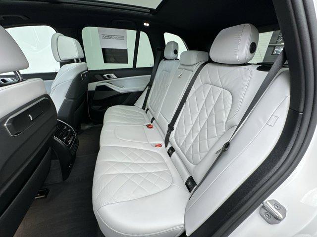Photo of 2025 Mineral White Metallic BMW X5
